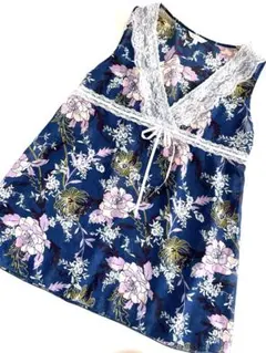 【美品】ハニーズ（Honeys）花柄レース ノースリーブ ブラウス　チュニックのサムネイル
