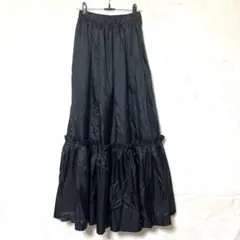 【PATIO WEAR】 ブラック ロング　マキシ丈　ティアード スカート　艶感のサムネイル