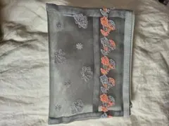 メッシュポーチ 刺繍 グレーのサムネイル