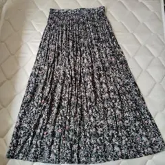 GLOBALWORK花柄プリーツロングスカート最終値下げしました!