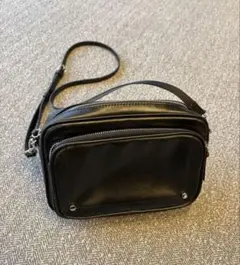 エイチアンドエム　ショルダーバッグ　ブラック