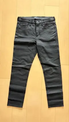 ユニクロ ブラックデニム スキニー ストレート 未使用品