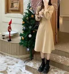 シンプル　レディース　ロングワンピース　Aライン　フロントボタン　Vネック