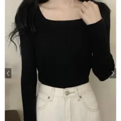 ブラック スクエアネック トップス