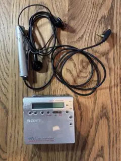 【ジャンク】SONY MD WALKMAN MZ-R900