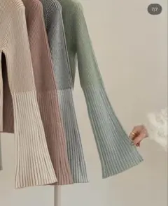 hinariタートルネックニットのサムネイル