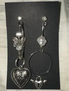 【ハンドメイドイヤリング_02】ハートと蝶のモチーフイヤリング