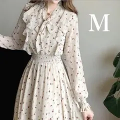 フリル襟 小花柄 ロングワンピース Mサイズハート柄 着痩せ 長袖 ロング丈