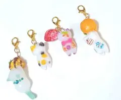 【2】じゃれ猫★ぐで猫　チャーム　４点セット