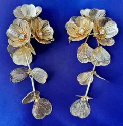 ピアス　ブライダル　花モチーフ