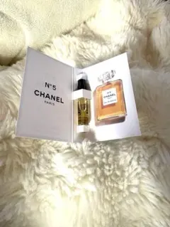CHANEL N°5 Eau de Parfum 1.5ml サンプル