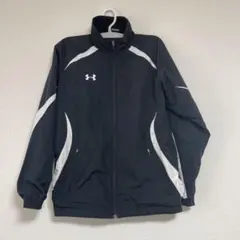 アンダーアーマーのナイロンジャケットSM黒