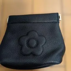 （美品）MARY QUANT ブラックレザーバネ口ポーチ
