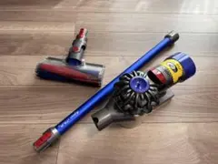 Dyson V7ジャンク ジャンク】Dyson V7 fluffy、掃除機壁掛けブラケット付、2022製 - メルカリ