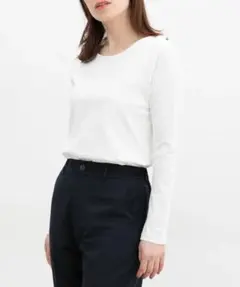 ホワイト 長袖 Tシャツ ラウンドネック