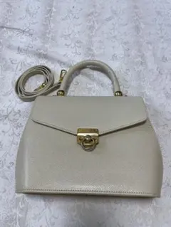 ハンドバッグ　2WAY　ショルダーバッグ　ゴールド金具