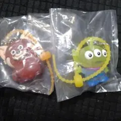 ピクサー ぷっくりちゃーむ レッサーパンダ メイ エイリアン