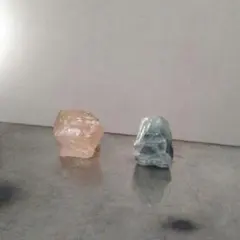 『石の欠片』イヤリング(アシンメトリー／両耳)