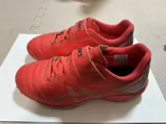 asics JUNIOLE レッド スニーカー　19cm