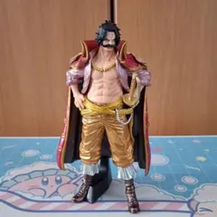ワンピース フィギュア ゴールド・ロジャー