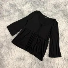 『COMME CA ISM』コムサイズム　七分袖ペプラムカーディガン　Uネックのサムネイル