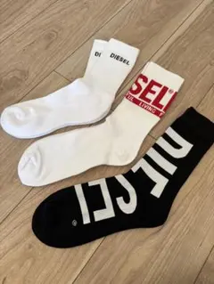 DIESEL ロゴ入りソックス 3足セット