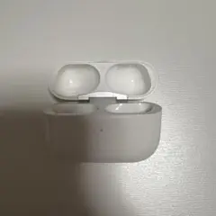 AirPods 充電ケースのサムネイル