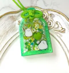 匿名配送❃シマエナガ御守り風♥グリーンシェイカー✧青りんご