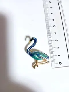 フラミンゴ ブローチ 青と緑　鳥