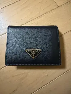 PRADA 二つ折り財布　サフィアーノのサムネイル