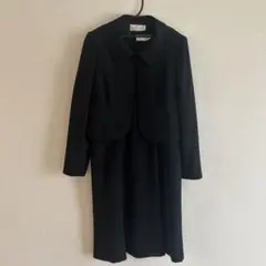 喪服　ブラック　フォーマル　スーツ　上下　ワンピース スーツ　13AR 13号