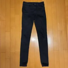 UNIQLO ブラックスキニーデニム 26