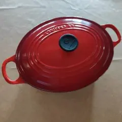 LE CREUSET オーバル ホーロー鍋 レッドのサムネイル