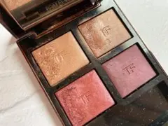 トムフォード アイシャドウ ハネムーン