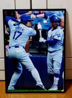 LAドジャース大谷翔平&ムーキーベッツ MLB！A3サイズポスターフレーム付き①