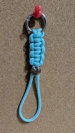 【ハンドメイド】パラコード製ペットボトルストラップ