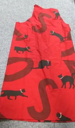 ATSUKI ONISHI SLEEPING エプロン　黒猫 綿100%タグ付きのサムネイル
