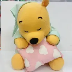 POOh  くまのプーさん　すやすやベビー　ぬいぐるみ