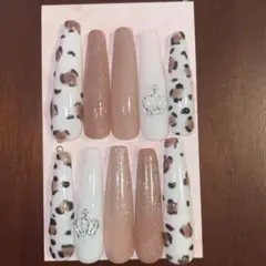 ギャルネイル ヒョウ柄 クラウン