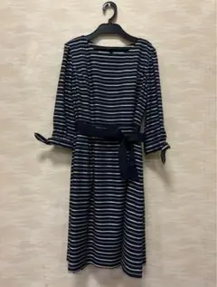 特価　ワンピース　フレアー　紺と白　ボーダー　コード刺繍　八分袖　ウエストリボン