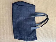 CHANEL シャネル　ニュートラベルライン　トートバッグ　黒　純正のサムネイル