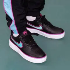ナイキ　NIKE Air Force 1 Low ’07 LV8 スニーカー