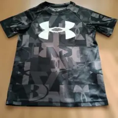Under Armour HeatGear ブラックTシャツ YMD