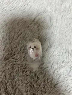 ちいかわ　つまんでつなげてますこっと