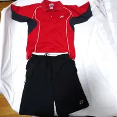 YONEX 赤 ポロシャツ & 黒 ショートパンツ セット