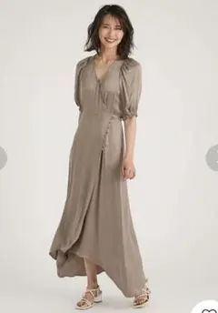 美品　FRAY ID IPEKERサテンアシメヘムワンピ FWFO211077