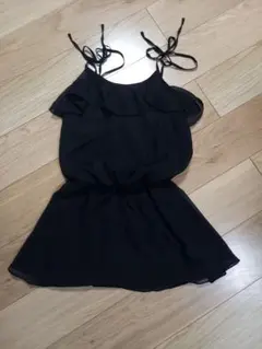 DURASフリル付き黒キャミソール