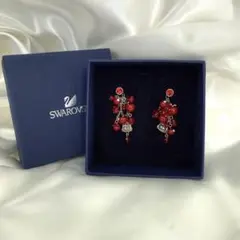 【美品】Swarovski レッド Kitty ピアス　限定希少品