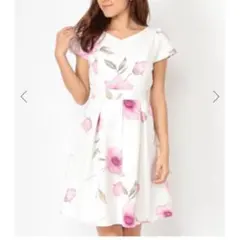 セシルマクビー　花柄 半袖 ワンピース