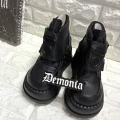新品⭐️Demonia デモニア 厚底 ショートブーツ 黒 23.5cm US7のサムネイル